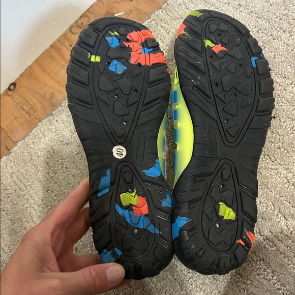 Water Shoes Sneakers W’s sz 9.5 (Euro 40) M’s sz 7.5 Quick Dry Workout NEW Neon - Picture 4 of 5